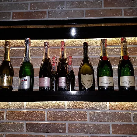 De Charme (adults Only) تيرانا